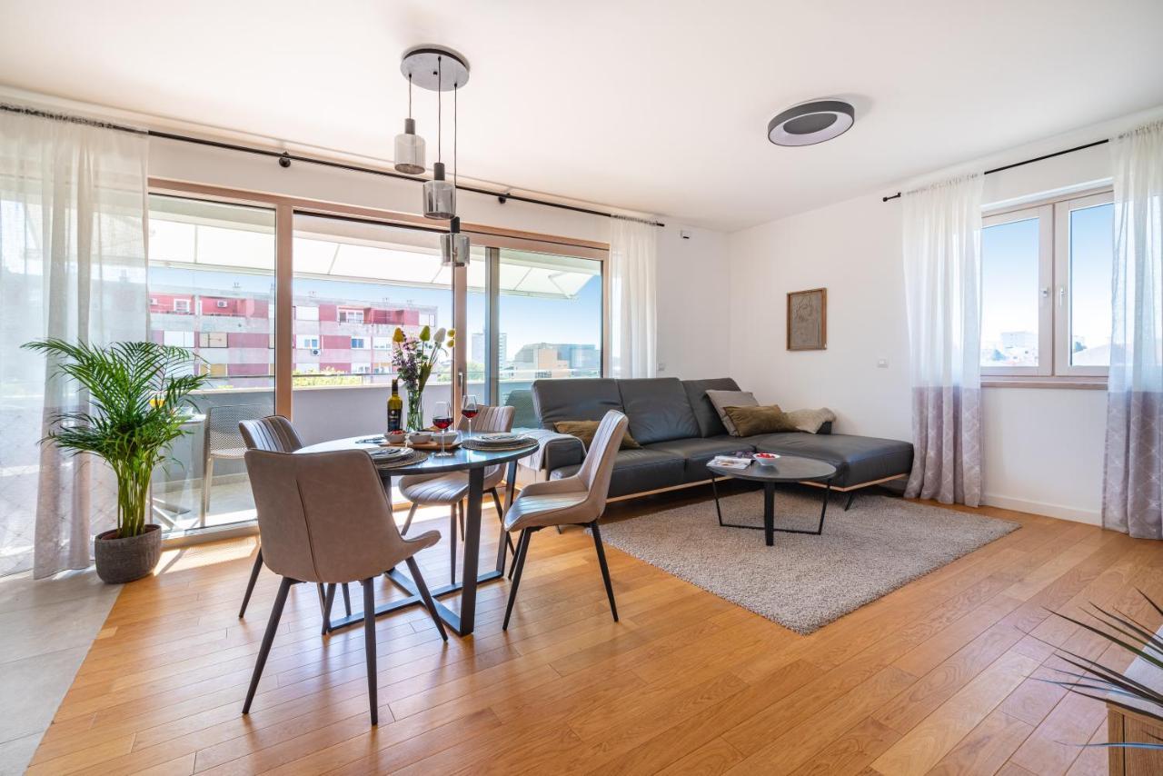 D-Apartment - With Garage And Balcony Задар Екстериор снимка