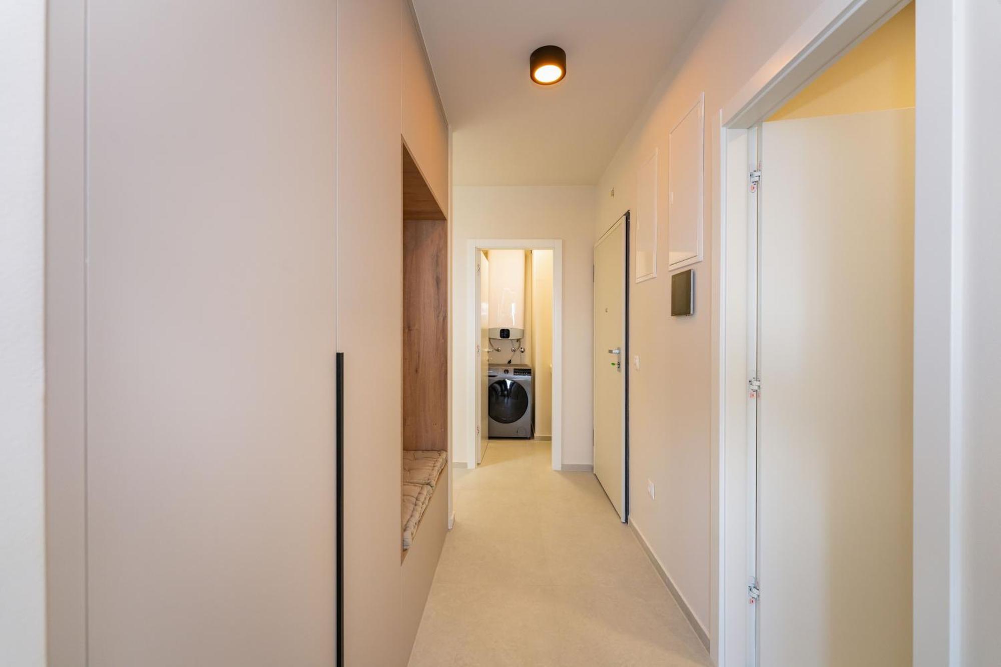 D-Apartment - With Garage And Balcony Задар Екстериор снимка