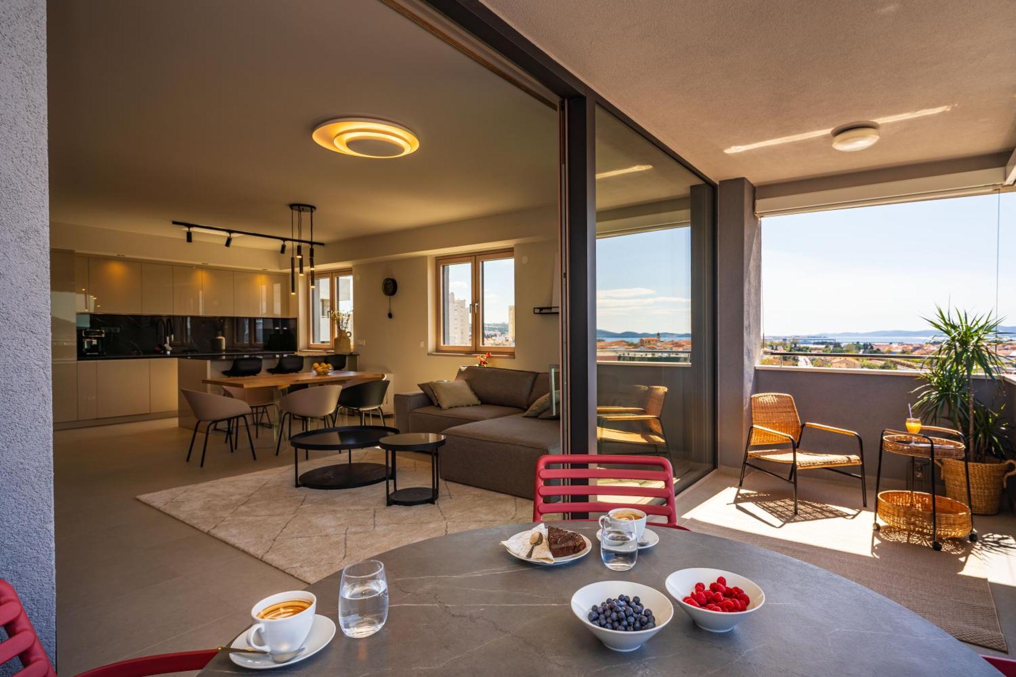 D-Apartment - With Garage And Balcony Задар Екстериор снимка