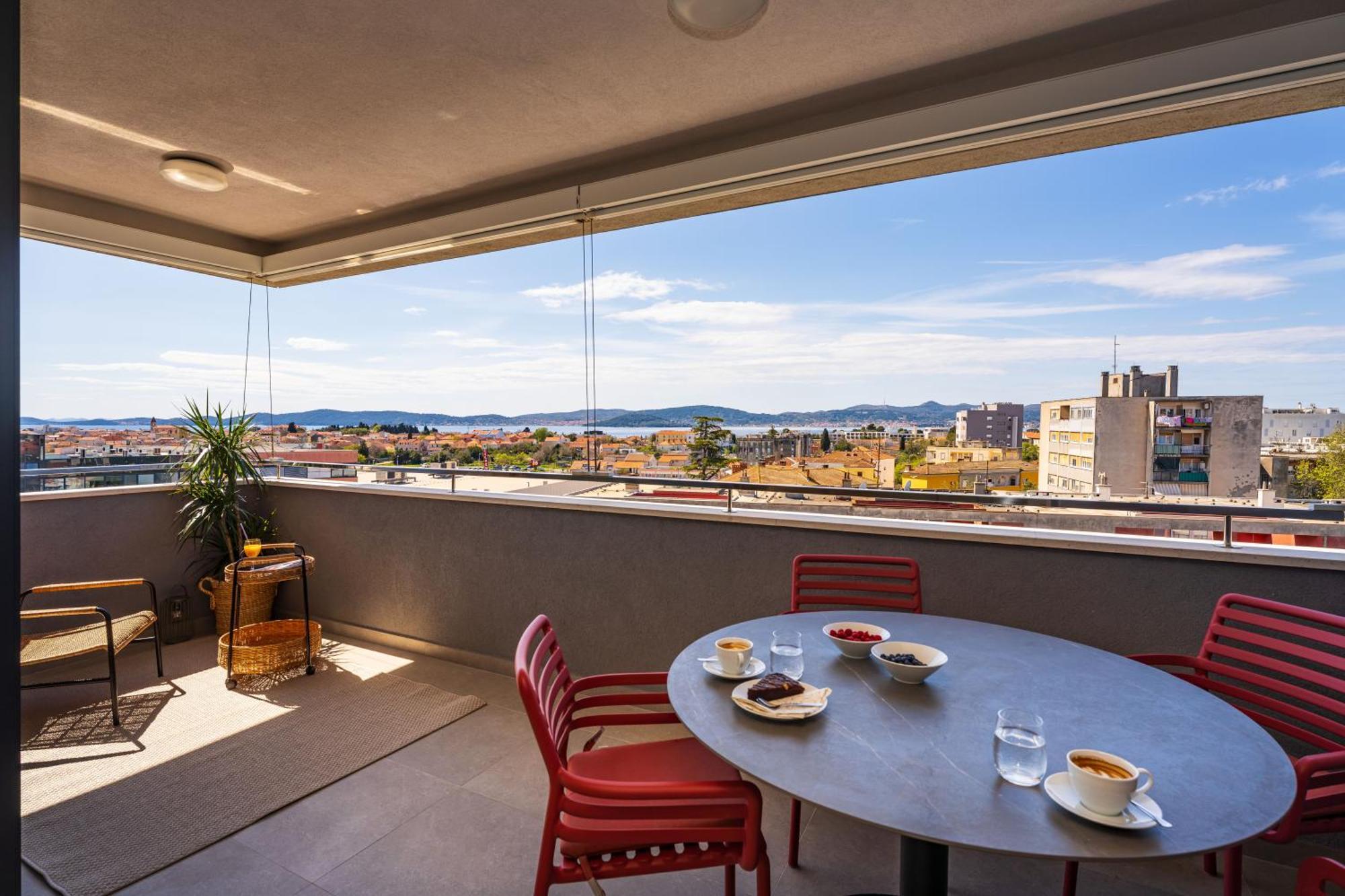 D-Apartment - With Garage And Balcony Задар Екстериор снимка